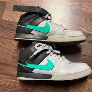 Nike High Top